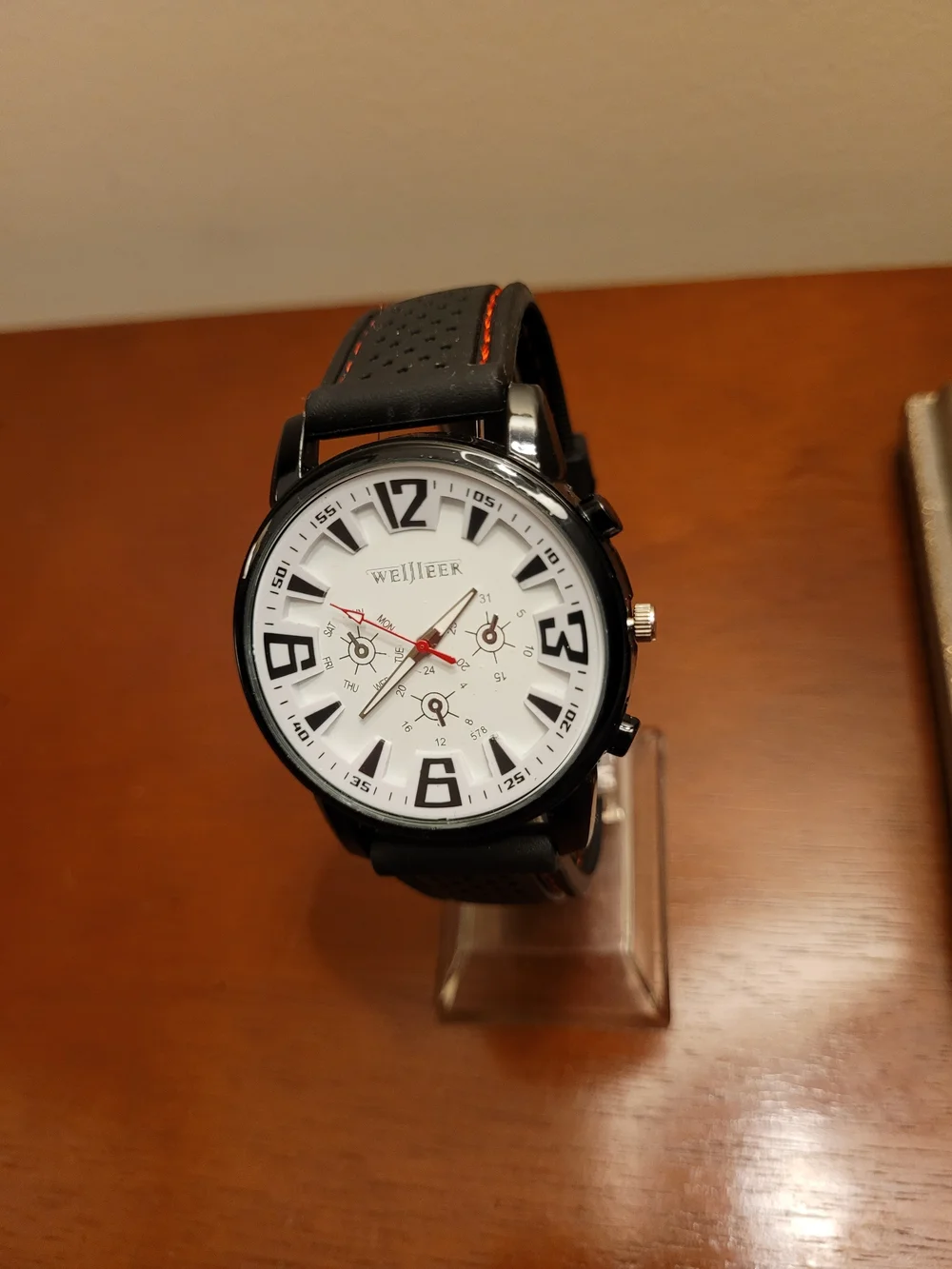 Brand New Men's Weijieer White Analog Watch - Picture 1 of 3